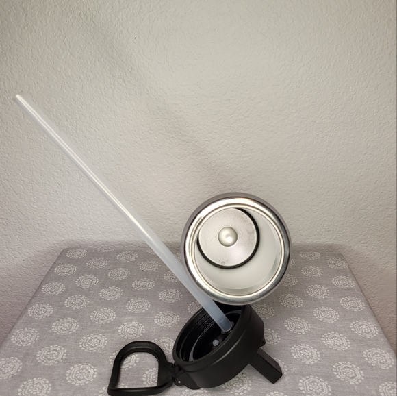 NWOT Hydra Peak 24 oz Stainless Steel Insulated Bottle w Straw Cap - Picture 2 of 7